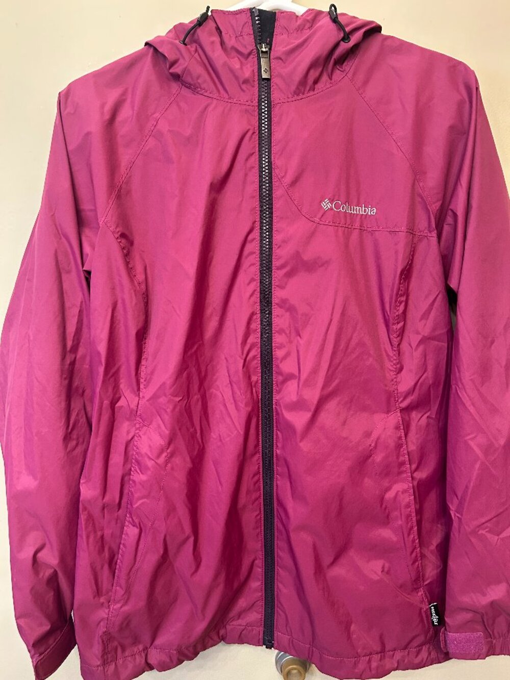 Columbia Packable Rain Jacket with Hood.